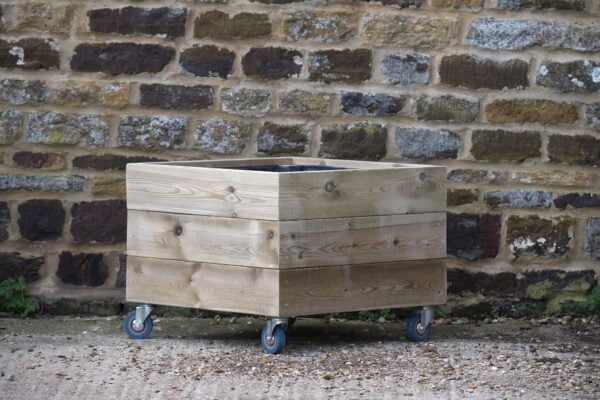 High Square Planter on Wheels – Smooth Decking