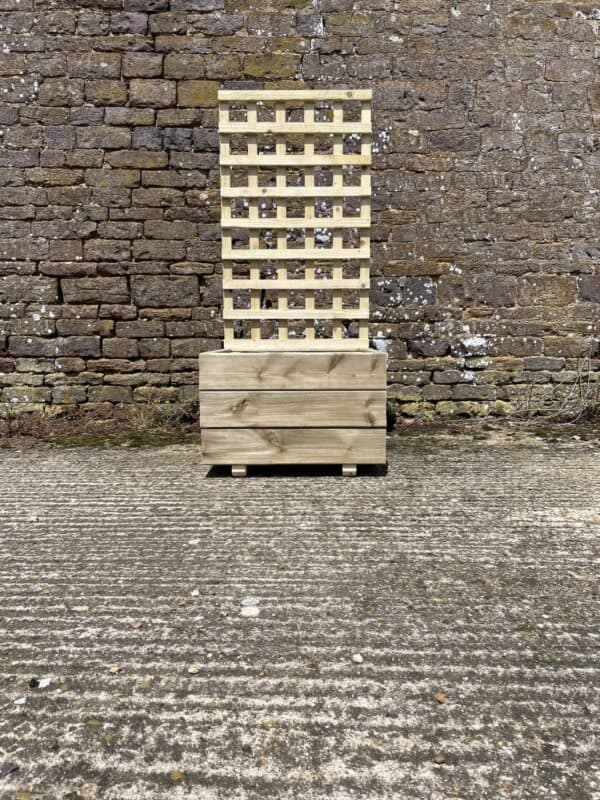 High Square Planter with 100cm Trellis on Feet – Smooth Decking - Image 5