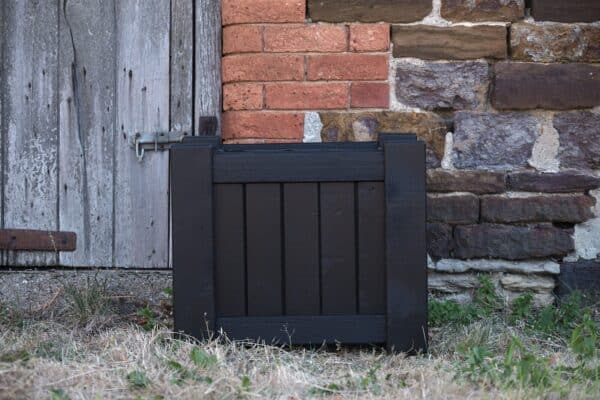 Versailles Style Flat Top Wooden Planter - Image 2