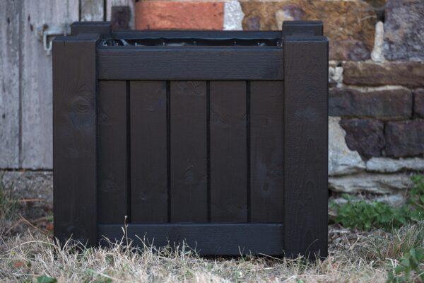 Versailles Style Flat Top Wooden Planter - Image 3