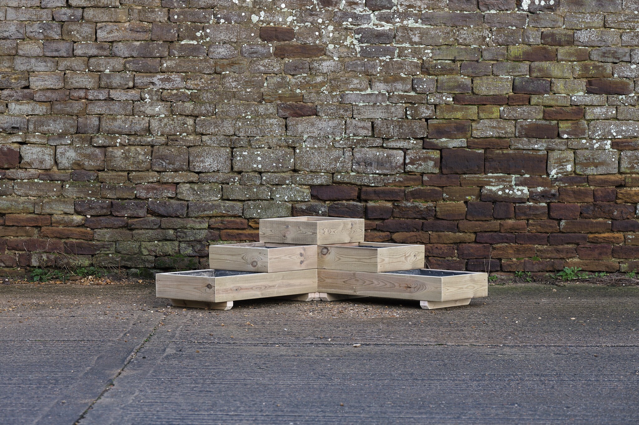3 Tiered L Shaped Smooth Decking Planter without Front Cell