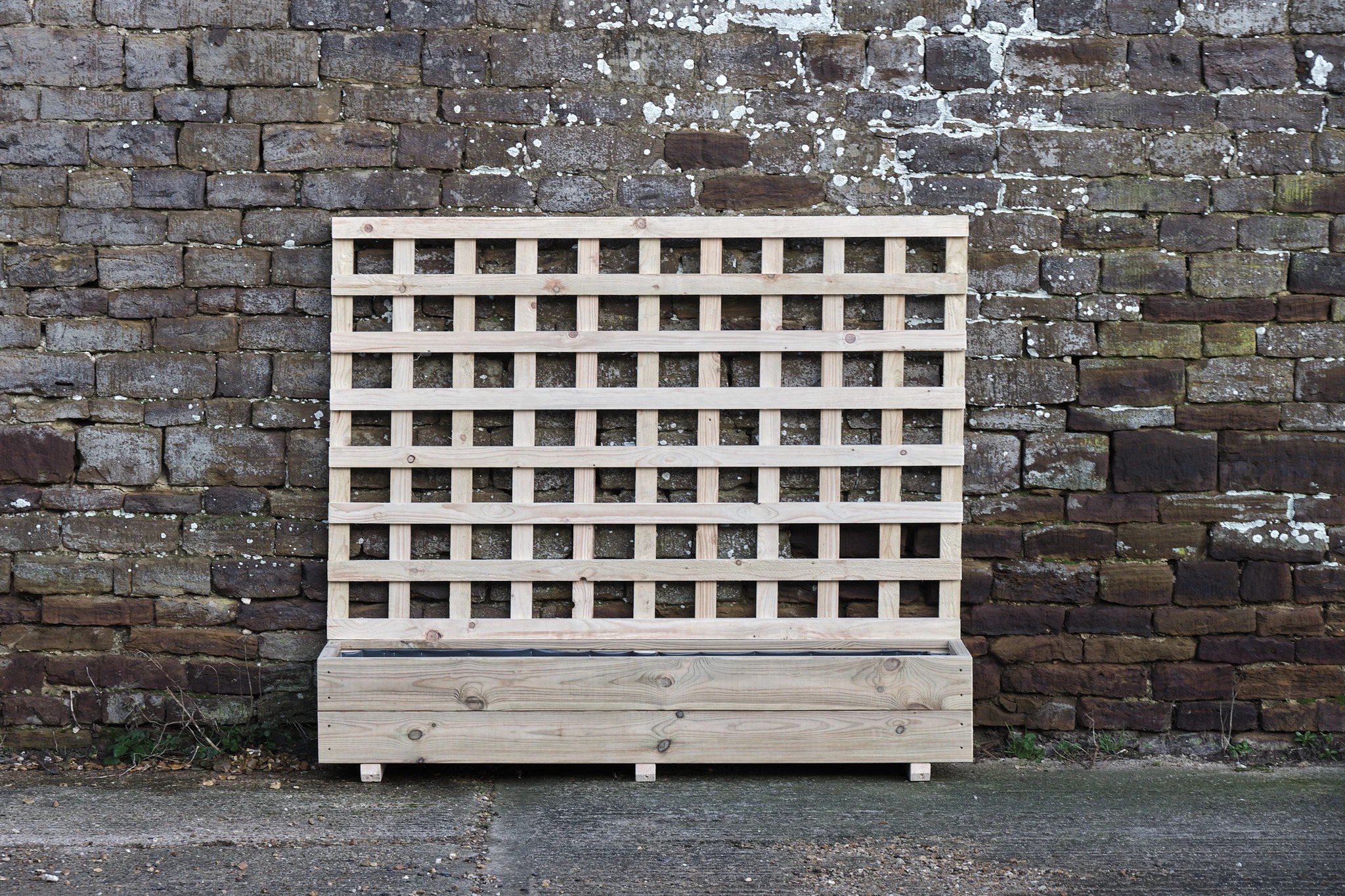 Rectangular 2 Row Smooth Budget Decking Planter With Trellis