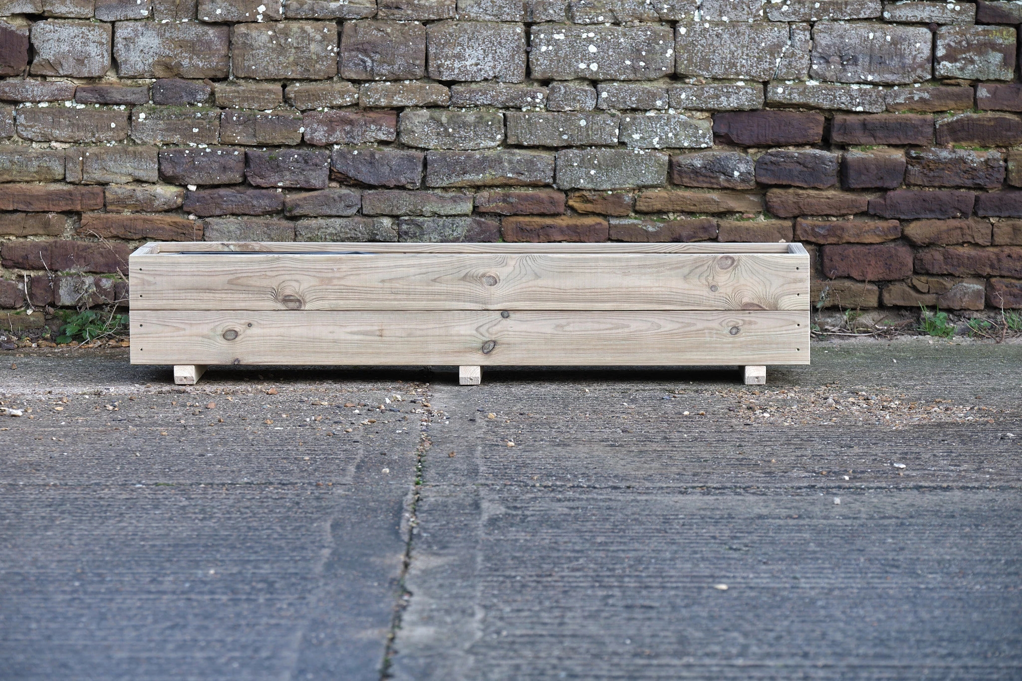 Rectangular 2 Row Smooth Budget Decking Planter With Trellis