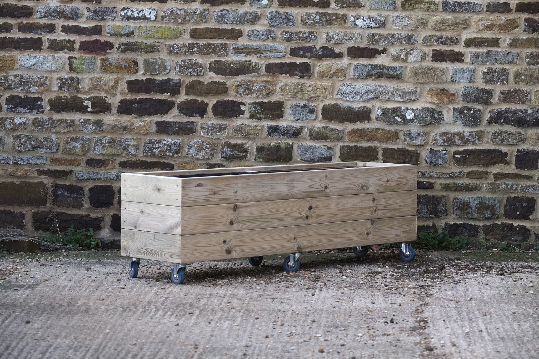 Rectangular 3 Row Smooth Decking Planter On Wheels with Trellis