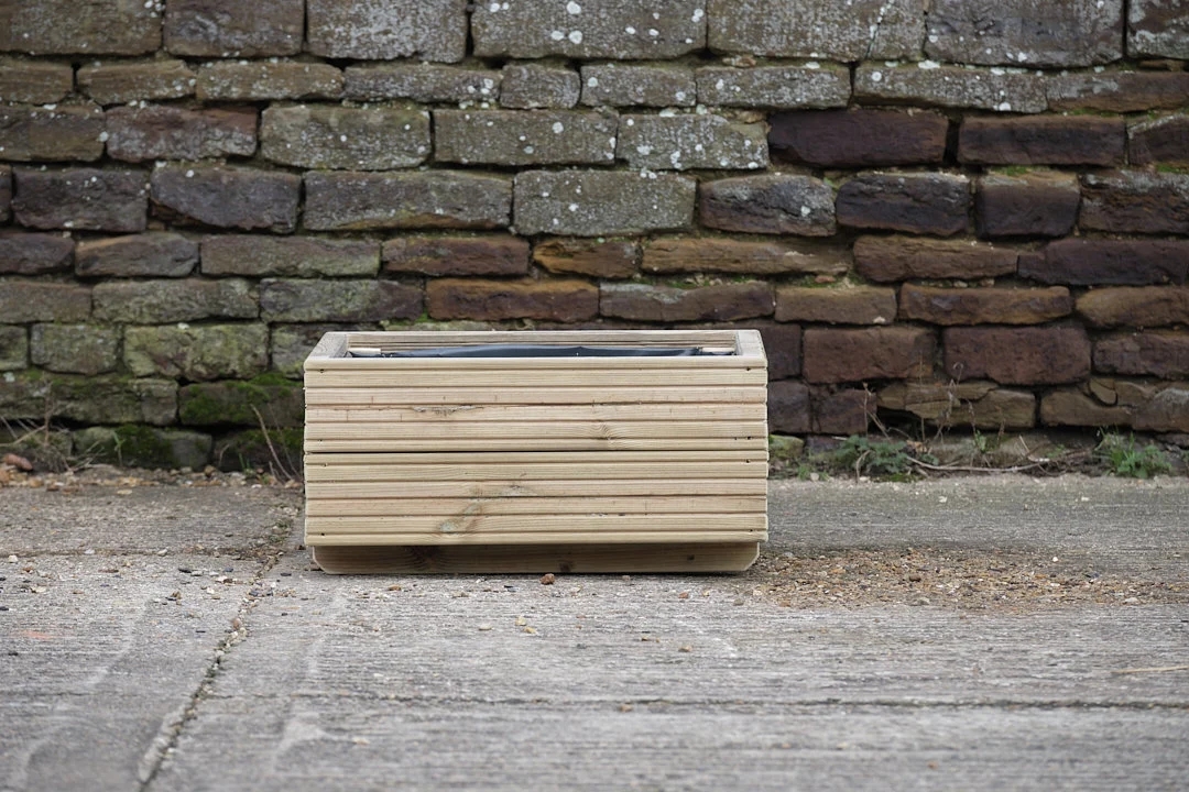 Square 2 Row Decking Planter with Trellis