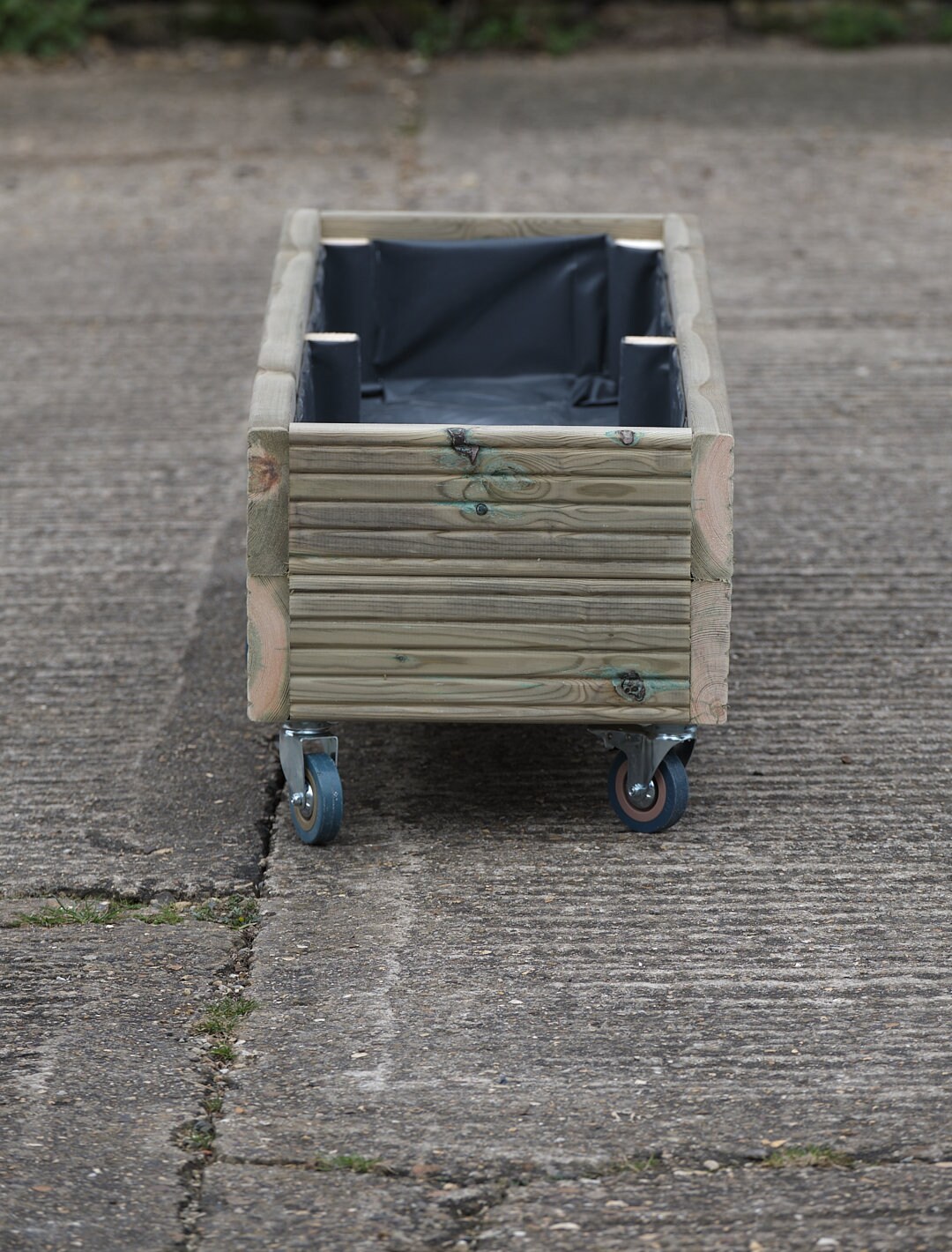 Rectangular 2 Row Budget Decking Planter With Trellis On Wheels