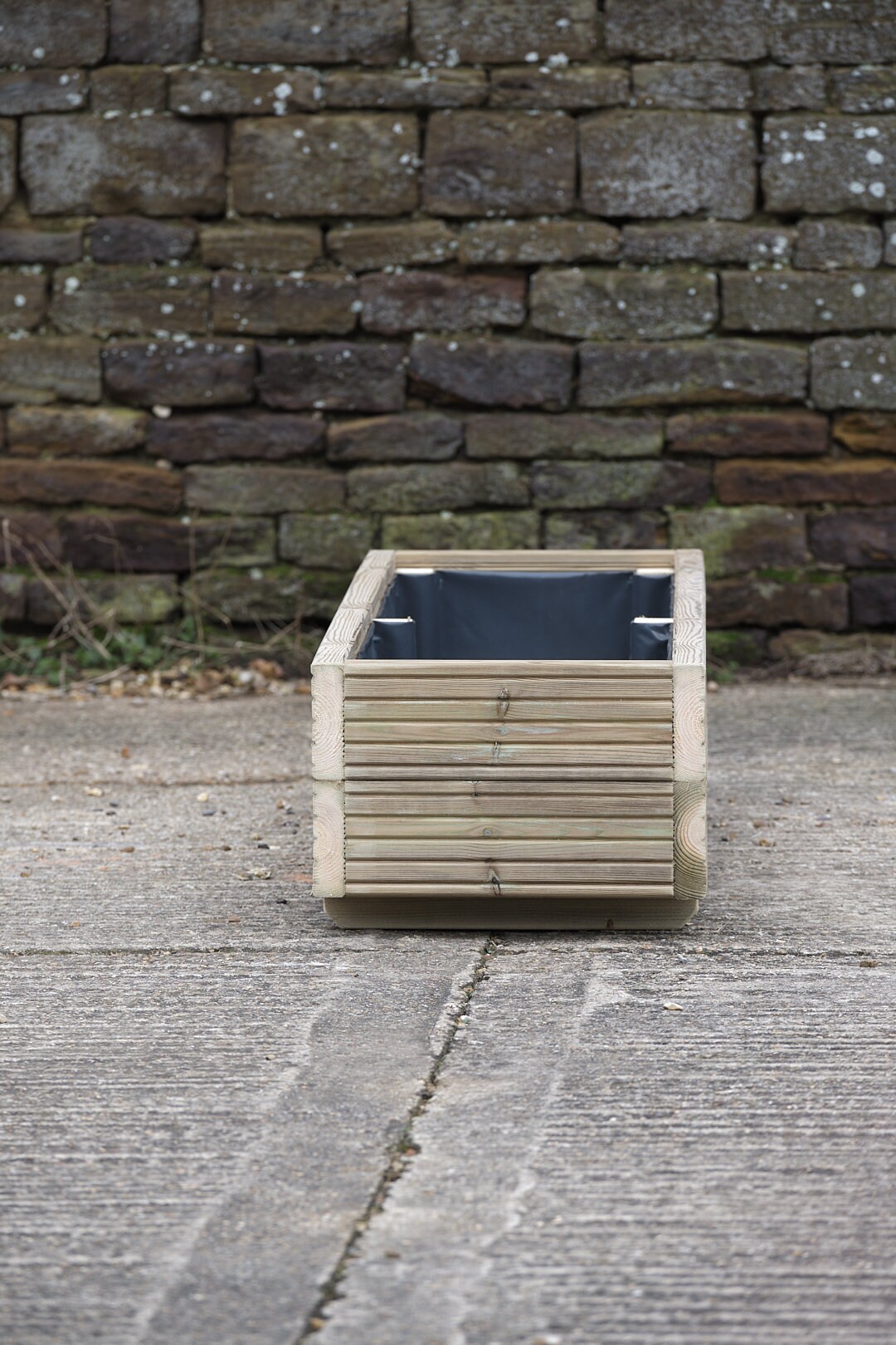 Rectangular 2 Row Smooth Budget Decking Planter With Trellis