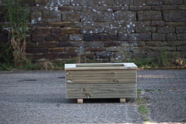 Square 2 Row Decking Planter With Capping