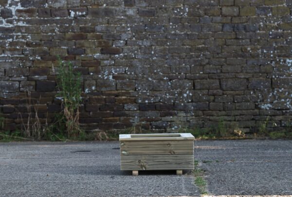 Square 2 Row Decking Planter With Capping