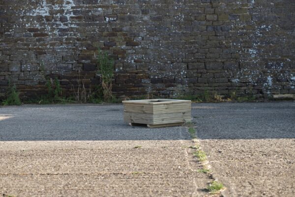 Square 2 Row Decking Planter With Capping