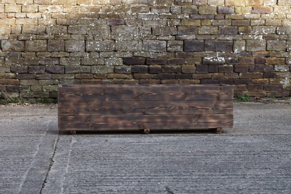 High Rectangular Planter on Feet – Burnt Charred Decking