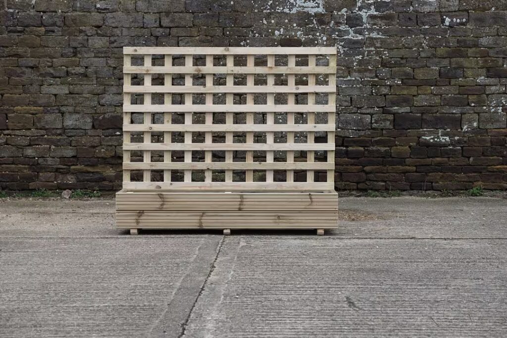Compact rectangular wooden planter with trellis