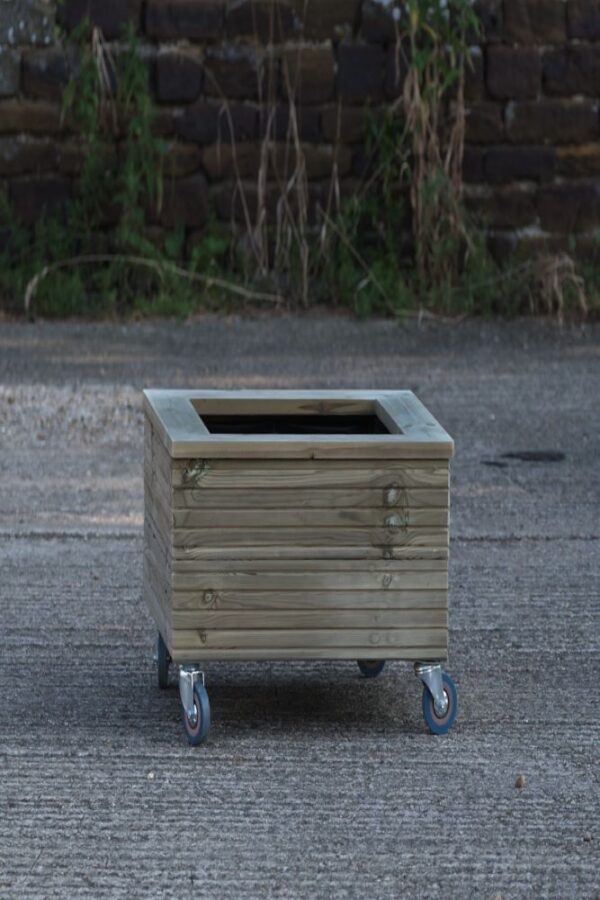 Low Square Planter With Trellis, Capping and Wheels - Image 4