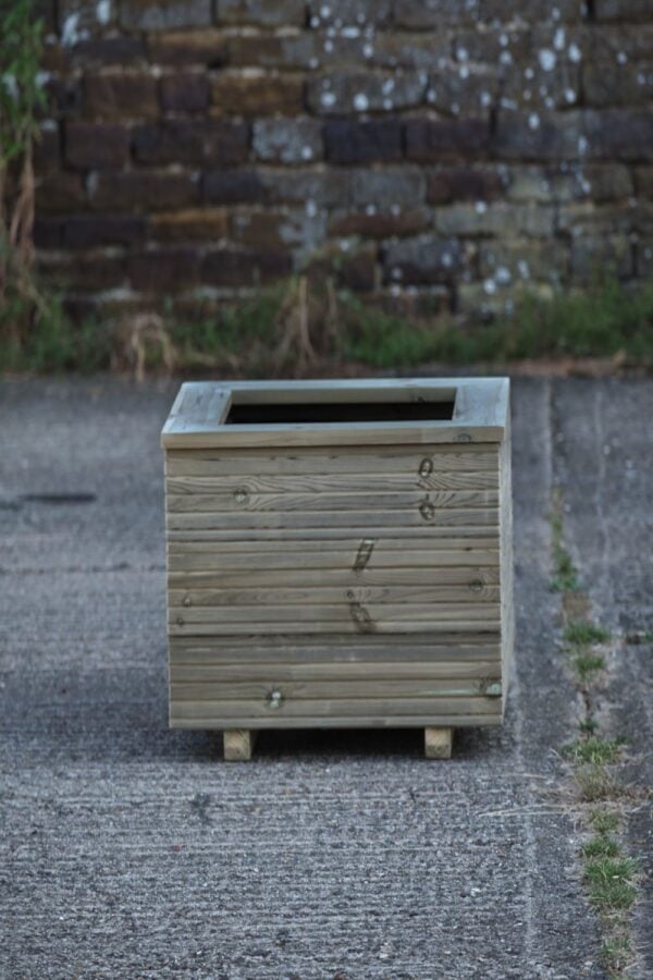 High Square Planter with Capping & 100cm Trellis – Ribbed Decking - Image 3