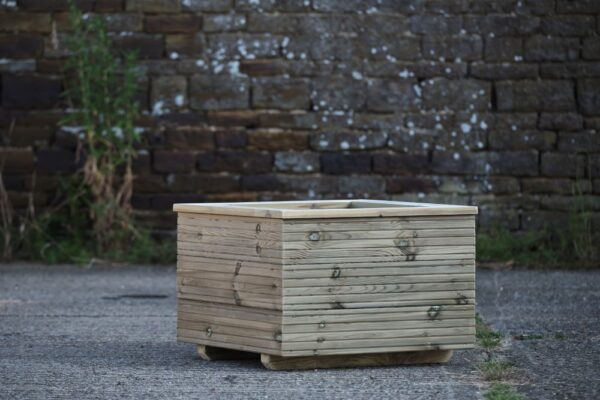 High Square Planter with Capping & 100cm Trellis – Ribbed Decking - Image 4