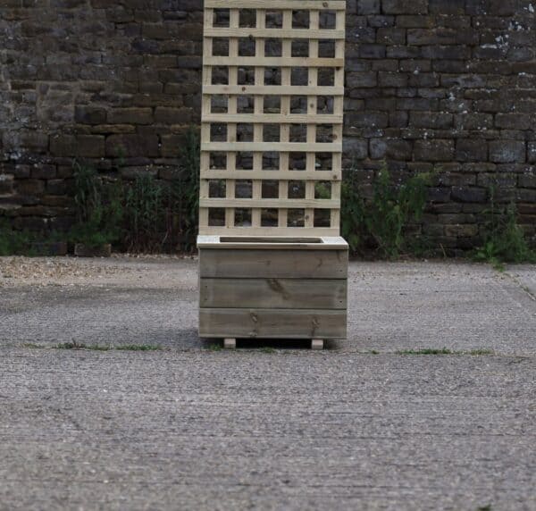 High Smooth Square Planter With Trellis and Capping