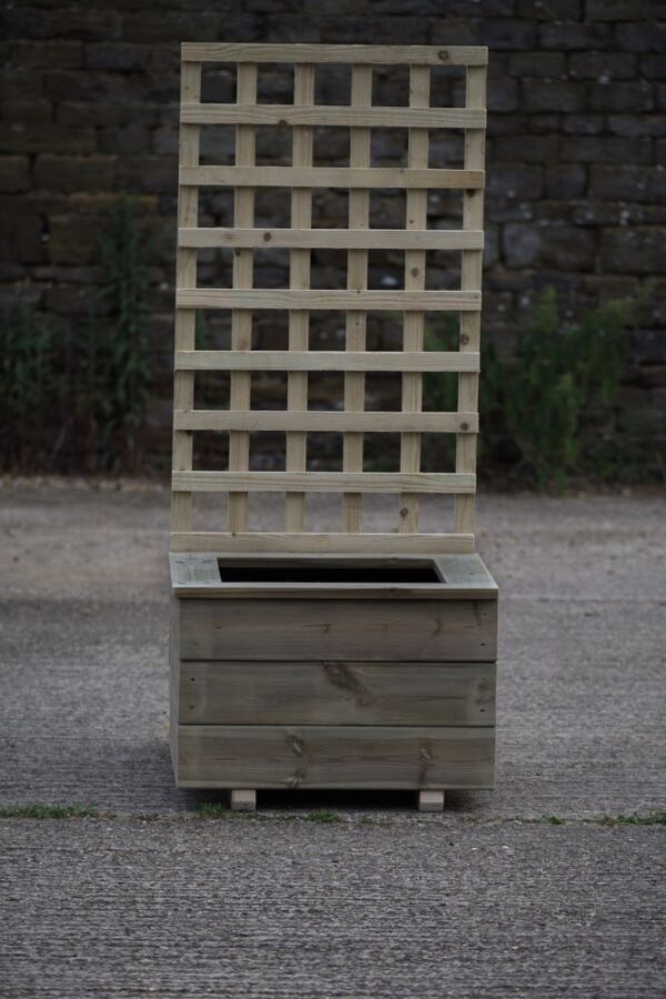 High Smooth Square Planter With Trellis and Capping - Image 2