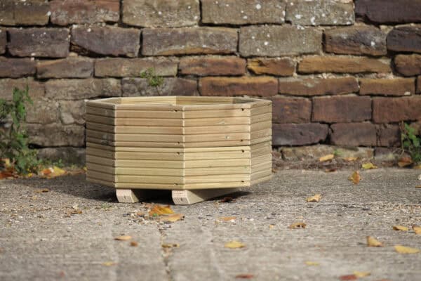 Low Octagonal Planter on Feet – Ribbed Decking - Image 4