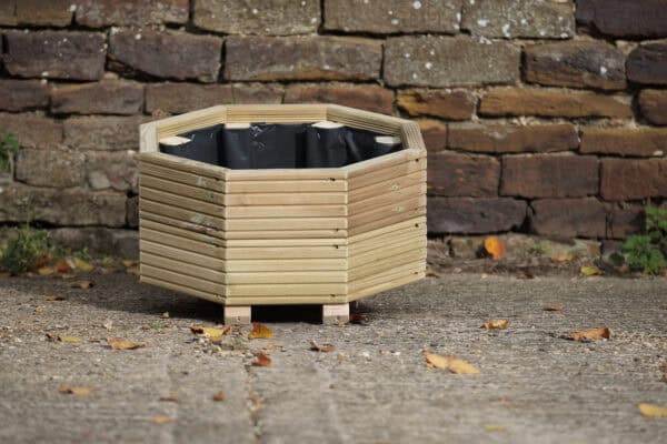 Low Octagonal Planter on Feet – Ribbed Decking - Image 5