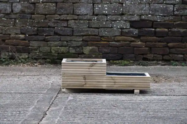 Low L-Shaped Corner Planter – Ribbed Decking - Image 4