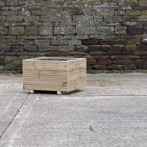 High Square Planter on Feet – Ribbed Decking