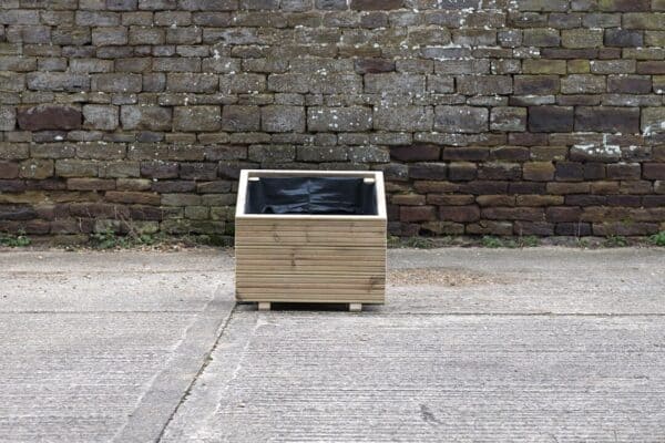 High Square Planter on Feet – Ribbed Decking - Image 2
