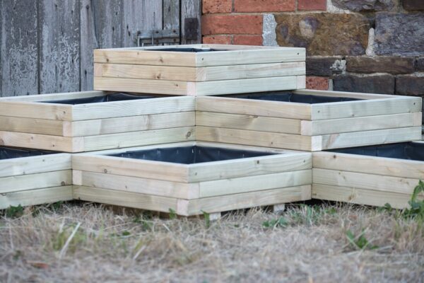L-Shaped Corner Planter with Front Cell – Block Style - Image 7