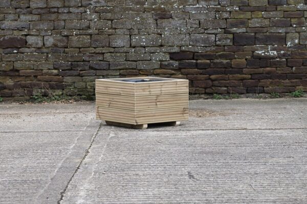 High Square Planter on Feet – Ribbed Decking - Image 4