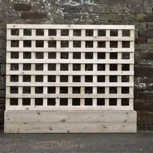 Low Raised Bed Planter with 100cm Trellis, No Base – Smooth Decking