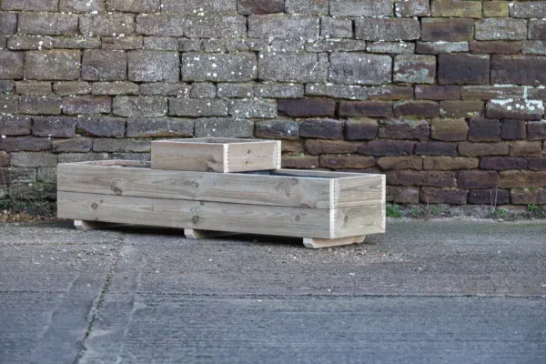 Low Celled Planter on Feet – Smooth Budget Decking - Image 2