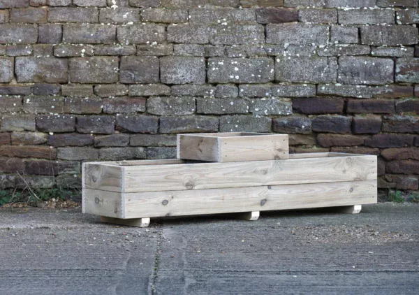 Low Celled Planter on Feet – Smooth Budget Decking